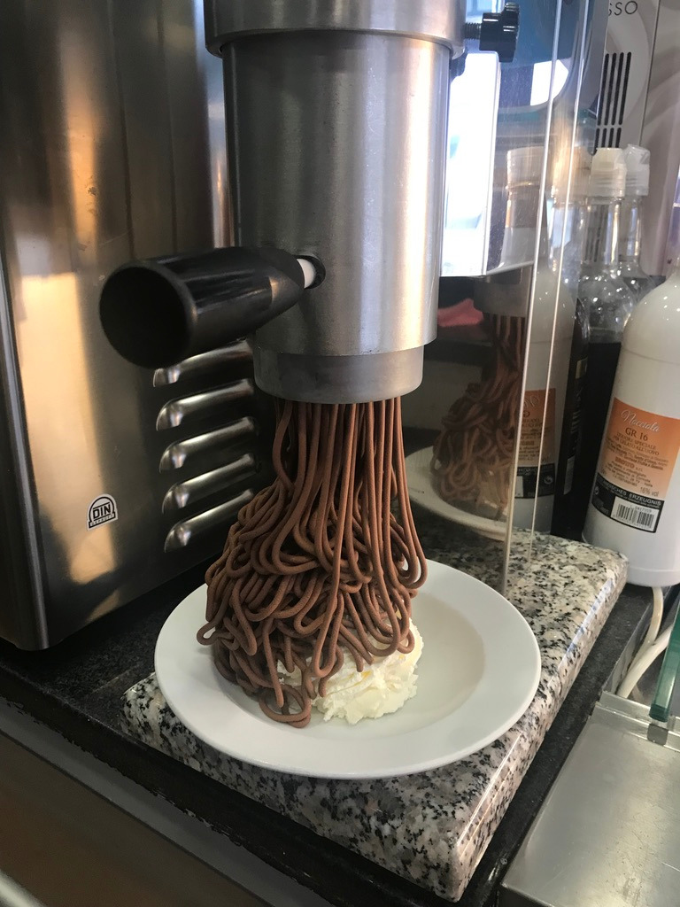 Schokoladeneis in der Produktion